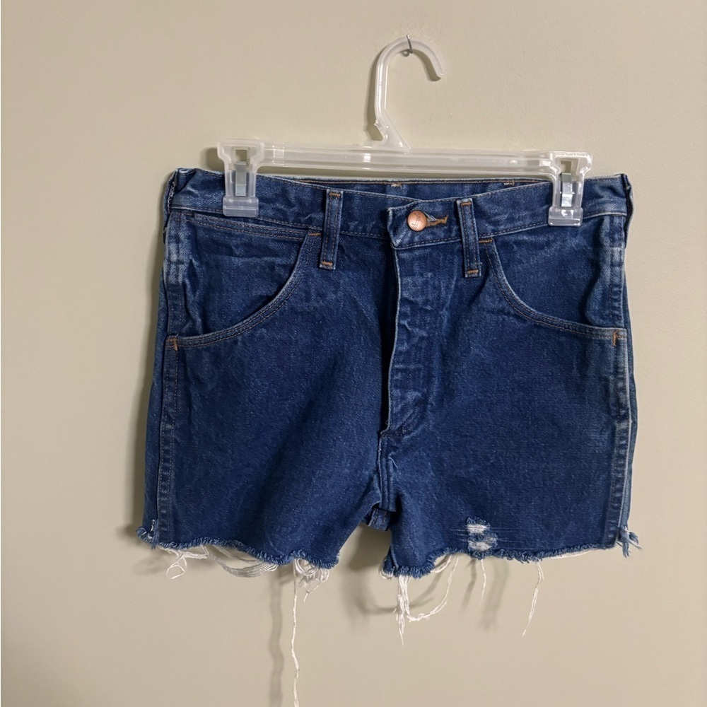 Wrangler Cut Off Denim Jean Shorts Size 30 Boho Western Rodeo Cowgirl Vintage